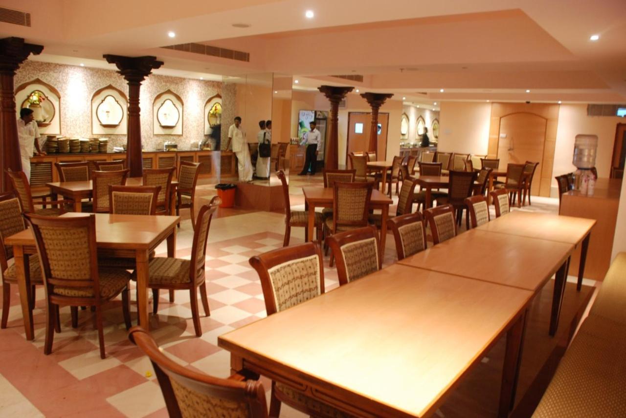 Pla Krishna Inn Tiruchirappalli Exterior photo